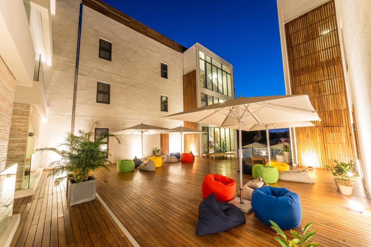 One Bay Apartment